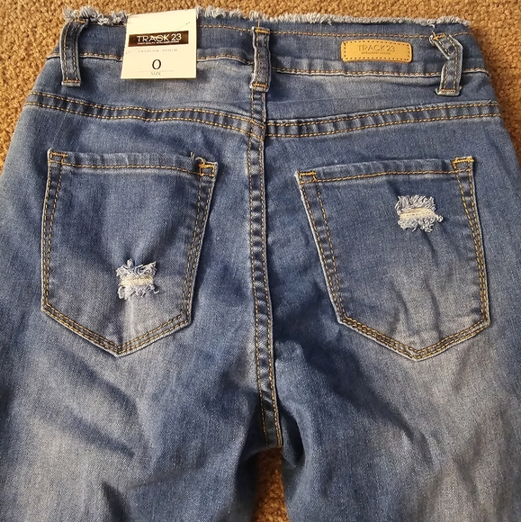 TRACK 23 JEANS - Picture 5 of 6